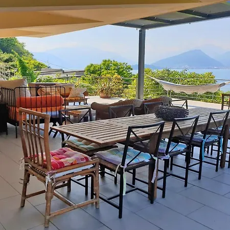 Apartment Charming Sunset With Pool Laveno-Mombello