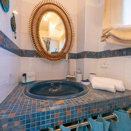 Apartment Charming Sunset With Pool Laveno-Mombello