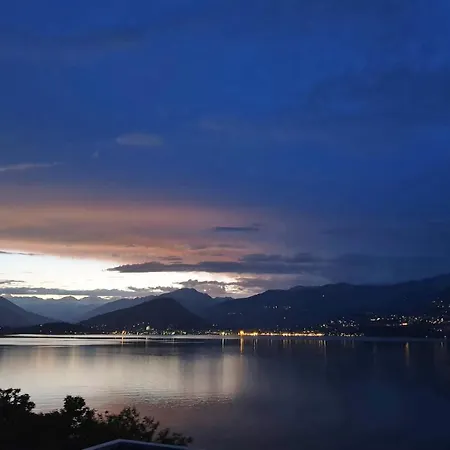 Charming Sunset With Pool * Laveno